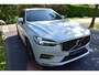 Volvo XC60 2.0 Recharge T6 AWD R-Design PANO, LEER, TREKH.