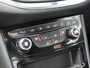 Opel Astra 1.2 Elegance | Stoel en stuurverwarming | Navigatie | Parkeersensoren voor en achter | Trekhaak | Led | Achteruitrijcamera | Lichtmetalen velgen | Keyless entry en start