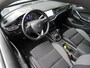 Opel Astra 1.2 Elegance | Stoel en stuurverwarming | Navigatie | Parkeersensoren voor en achter | Trekhaak | Led | Achteruitrijcamera | Lichtmetalen velgen | Keyless entry en start