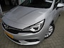Opel Astra 1.2 Elegance | Stoel en stuurverwarming | Navigatie | Parkeersensoren voor en achter | Trekhaak | Led | Achteruitrijcamera | Lichtmetalen velgen | Keyless entry en start