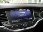 Opel Astra 1.2 Elegance | Stoel en stuurverwarming | Navigatie | Parkeersensoren voor en achter | Trekhaak | Led | Achteruitrijcamera | Lichtmetalen velgen | Keyless entry en start