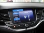 Opel Astra 1.2 Elegance | Stoel en stuurverwarming | Navigatie | Parkeersensoren voor en achter | Trekhaak | Led | Achteruitrijcamera | Lichtmetalen velgen | Keyless entry en start