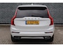 Volvo XC90 2.0 T8 Recharge AWD R-Design | Luchtvering | Schuif-/-kanteldak | Trekhaak | Elektr. verstelbare stoelen | Parkeerverwarming | Head-up display | Harman Kardon | Extra getint glas | Adaptieve cruise control | Adaptieve Led-koplampen |