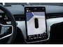 Volvo EX90 Twin Motor Performance Ultra 7p. 111 kWh | Luchtvering | Adaptieve Cruise Control met Pilot Assist | Premium audio by Bowers & Wilkins | Elektrische voorstoelen + stuurwiel met geheugenfunctie | Verwarmbare voorstoelen + stuurwiel + achterbank | Panoramisch dak | 360 Parkeercamera | Alarmklasse III | 4-Zone Climate Control | 22'' Lichtmetalen wielen |