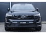 Volvo EX90 Twin Motor Performance Ultra 7p. 111 kWh | Luchtvering | Adaptieve Cruise Control met Pilot Assist | Premium audio by Bowers & Wilkins | Elektrische voorstoelen + stuurwiel met geheugenfunctie | Verwarmbare voorstoelen + stuurwiel + achterbank | Panoramisch dak | 360 Parkeercamera | Alarmklasse III | 4-Zone Climate Control | 22'' Lichtmetalen wielen |