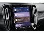 Volvo XC40 Single Motor Extended Range Plus 82 kWh | Adaptive cruise control | Blis| Stoelverwarming | Verwarmd stuurwiel | Warmtepomp | Trekhaak | Google services | Trekhaak | parkeersensoren voor + achter | Parkeercamera | Elektr. bedienbare achterklep met voetsensor | 19" lichtmetalen velgen |