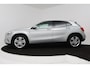 Mercedes-Benz GLA 250 Ambition (TREKHAAK, CAMERA, NAVIGATIE, CRUISE CONTROL, ELEKTR STOELEN, PARKEERSENSOREN)