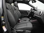 Audi Q2 35 TFSI 150 pk S-tronic Advanced edition / S-Line | Panoramadak | Trekhaak | Aadaptieve onderstelregeling (DCC) | Sportstoelen | Side Assist | Remklauwen rood | 19 inch