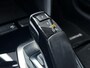 Opel Corsa-e Elegance 3-FASEN 50kWh 136pk | NAVI | APPLE CARPLAY / ANDROID AUTO | WINTERPACK | 17'' LM-VELGEN | DAKKLEUR ZWART |