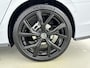 Volkswagen Golf Variant 1.5 eTSI R-Line Edition | Panoramadak | Black Style Pakket | 19" Lichtmetalen Velgen | Elektrische Achterklep | Stoelverwarming | Carplay | 360 Camera | LED Matrix