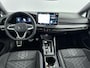 Volkswagen Golf Variant 1.5 eTSI R-Line Edition | Panoramadak | Black Style Pakket | 19" Lichtmetalen Velgen | Elektrische Achterklep | Stoelverwarming | Carplay | 360 Camera | LED Matrix