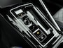 Volkswagen Golf Variant 1.5 eTSI R-Line Edition | Panoramadak | Black Style Pakket | 19" Lichtmetalen Velgen | Elektrische Achterklep | Stoelverwarming | Carplay | 360 Camera | LED Matrix