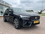 Volvo XC60 2.0 T6 Plug-in hybrid AWD R-Design - Panoramadak - Trekhaak - H&K - Nieuwstaat