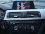 BMW 3-Serie 316i Upgrade Edition136PK Navigatie / Xenon / Lederen Bekleding / Stoelverwarming / Cruise Controle / Blouthoot / Park