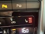 Volkswagen T-Roc 1.0 TSI Life Business Airco - cruise control -  parkeersensoren voor en achter - Navigatie -  Dakrails - Lederen stuurwiel
