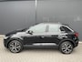 Volkswagen T-Roc 1.0 TSI Life Business Airco - cruise control -  parkeersensoren voor en achter - Navigatie -  Dakrails - Lederen stuurwiel