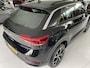 Volkswagen T-Roc 1.0 TSI Life Business Airco - cruise control -  parkeersensoren voor en achter - Navigatie -  Dakrails - Lederen stuurwiel