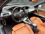 BMW 3-Serie 325i|Mpakket|Carbon|Leder|Flippers|NL|Nap