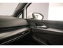 Volkswagen Golf Variant Life Edition 1.5 eTSI 115pk DSG Automaat Adaptive cruise control, LED matrix koplampen, 360 camera, Navigatie, Elektrische achterklep, Stuurwiel verwarmd, Parkeersensoren