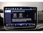 Volkswagen Golf Variant Life Edition 1.5 eTSI 115pk DSG Automaat Adaptive cruise control, LED matrix koplampen, 360 camera, Navigatie, Elektrische achterklep, Stuurwiel verwarmd, Parkeersensoren