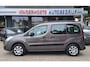 Citroën Berlingo 1.2 Benzine 110pk Black edition **Dakrails * Navigatie * Climate & Cruise Control * Parkeerhulp ** Vingerhoets; Vierde Generatie Eersteklas Service !