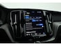 Volvo XC60 2.0 T8 Plug-in hybrid AWD Plus Dark | Pano | Standkachel | ACC | Blis | H&K  audio | Sportstoelen met mem. |