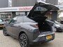 Peugeot 3008 1.2 Hybrid 136 Allure * Nieuw Model * Uit voorraad leverbaar * Hybride / Benzine Automaat * Navigatie * Stuur- en Stoel Verwarming * 1/2 Leder Interieur * Parkeer Camera en Sensoren * DAB Radio *  etc.... Zie Foto's * Vingerhoets; Vierde Generatie Eersteklas Service !