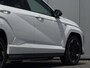 Hyundai Kona Electric N Line 65.4 kWh / Dynamische Routeplanner / Climate Control / Adaptive Cruise Control / 360 Camera / Stoel- & Stuurverwarming / Stoelverkoeling / Snel Leverbaar! /