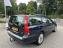 Volvo V70 2.4T 200PK Automaat Comfort Line Leder|Cruise|Trekhaak|Allseason