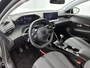Peugeot 208 Allure 100 pk | Navigatie | Parkeersensoren Voor en Achter | LED Koplampen | DAB Ontvanger | Lederen Stuurwiel | Climate Control | Cruise Control | 16" Lichtmetalen Velgen | Apple Carplay/Android Auto |