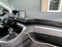 Peugeot 5008 Active Pack 130pk | Trekhaak | Carplay/AndroidAuto | Stoelverwarming