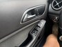 Mercedes-Benz A-klasse 180 Business Solution Automaat,Cruise,Camera,16Inch 123Pk Bj 2017 Dealer onderhouden