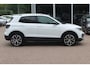 Volkswagen T-Cross 1.0 TSI Style / Trekhaak / Navigatie / Parkeerhulp V+A / 18'' / LED Koplampen / Dodehoek / Stoelverwarming / Apple CarPlay / ACC