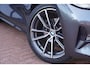 BMW 3-Serie Touring 318i Executive Edition+Sport-Line+Elek-Klep+led+HiFi-Audio+18"Lmv+breed-navigatie = NIEUW-WAARDIG !!