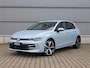 Volkswagen Golf 1.5 TSI 116pk Life Edition | Trekhaak Wegklapbaar | 18" Velgen
