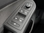Volkswagen Golf 1.5 TSI 116pk Life Edition | Trekhaak Wegklapbaar | 18" Velgen