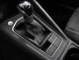 Volkswagen Golf 1.5 TSI 150pk Style Volkswagen Golf 1.5 eTSI 150pk Style | Navigatie | Climate Control | DAB | Digitale Cockpit | Keyless Start | Lichtmetalen velgen 17" | Parkeer Sensoren | Stoelverwarming