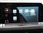 Volkswagen Golf 1.5 TSI 150pk Style Volkswagen Golf 1.5 eTSI 150pk Style | Navigatie | Climate Control | DAB | Digitale Cockpit | Keyless Start | Lichtmetalen velgen 17" | Parkeer Sensoren | Stoelverwarming
