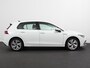 Volkswagen Golf 1.5 TSI 150pk Style Volkswagen Golf 1.5 eTSI 150pk Style | Navigatie | Climate Control | DAB | Digitale Cockpit | Keyless Start | Lichtmetalen velgen 17" | Parkeer Sensoren | Stoelverwarming