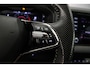 Skoda Karoq Sportline Business 1.5 TSI 150pk Trekhaak, Achteruitrijcamera, Cruise control, Navigatie, Stoelverwarming, LED koplampen, Parkeersensoren, Stuurwiel verwarmd