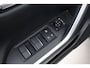 Toyota RAV4 2.5 Plug-in Hybrid AWD Style | Trekhaak | Navigatie | Dodehoek detectie | Stoel-/achterbankverwarming | Apple Carplay / Android Auto