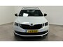 Skoda Octavia Combi 1.5 TSI Greentech Sport Business benzine trekhaak navigatie panoramadak automaat cruisecontrole