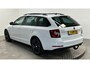 Skoda Octavia Combi 1.5 TSI Greentech Sport Business benzine trekhaak navigatie panoramadak automaat cruisecontrole
