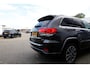 Jeep Grand Cherokee 3.6 286PK 4WD Aut.*Perfect Onderh.*Incl. BTW*Luchtvering/ACC/Pano/Stoelverw.V+A/Stuurverw./Stoelkoeling/H&K/Keyless Entry+Go/Elek. Klep/LED/DAB/Camera/Parkeersens.V+A/20 inch LM/VOL*