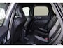 Volvo XC60 T6 Recharge AWD Plus Black Edition - LONG RANGE - Luchtvering - Panorama/schuifdak - IntelliSafe Assist & Surround - 360º Camera - Adaptieve LED koplampen - Verwarmde voorstoelen, stuur & achterbank - Parkeersensoren voor & achter - Elektr. bedienb. voorstoelen met geheugen - Draadloze tel. lader - Extra getint glas - Elektr. inklapbare trekhaak - 21' LMV