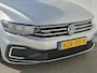 Volkswagen Passat Variant 1.4 TSI PHEV GTE Business Automaat / Leder-pakket / Glazen schuif- en kanteldak / Trekgewicht 1600 kg / Apple Carplay Android Auto / Rondomzicht camera / Adaptief CC / Stoelverwarming / Dynaudio soundsysteem /