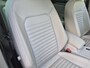 Volkswagen Passat Variant 1.4 TSI PHEV GTE Business Automaat / Leder-pakket / Glazen schuif- en kanteldak / Trekgewicht 1600 kg / Apple Carplay Android Auto / Rondomzicht camera / Adaptief CC / Stoelverwarming / Dynaudio soundsysteem /