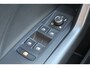 Volkswagen T-Cross 1.0 TSI 2x R-Line 2x R-Line Automaat/Navigatie/Virtual cockpit/Adaptive cruise control/Achteruitrijcamera/Parkeersensoren rondom/Apple carplay/Stoelverwarming/Climate control/IQ light/DAB/Draadloze telefoonlader.