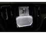 Volvo XC60 T6 Plug-in hybrid Ultra Dark | Luchtvering | Panoramadak | Head-Up | 360 Camera | Harman/Kardon | 21 Inch