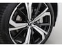 Volvo XC60 T6 Plug-in hybrid Ultra Dark | Luchtvering | Panoramadak | Head-Up | 360 Camera | Harman/Kardon | 21 Inch